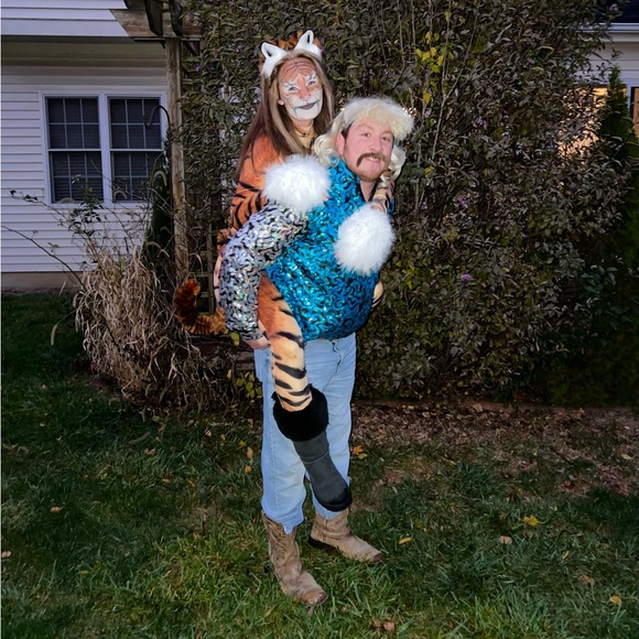 Velvet Tiger Bodysuit - Picture 10 of 12